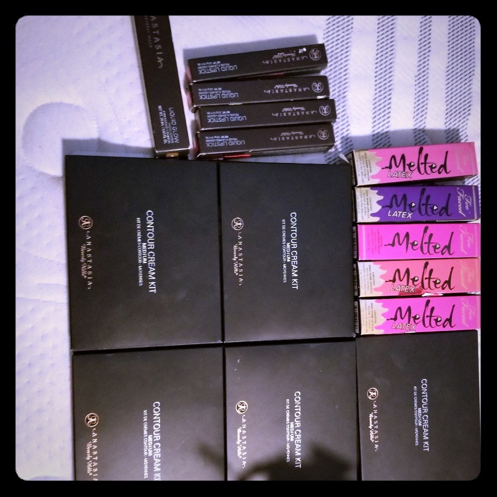 Anastasia Beverly Hills contour kit